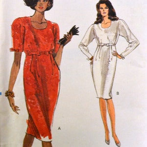 Misses' Dress Sewing Pattern Very Easy Vogue 7513  Misses' Dress Size 6-8-10 Bust 30-32  Complete Uncut