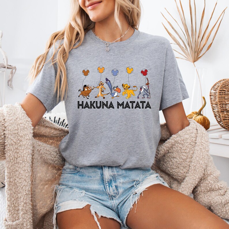 Hakuna Matata with Disney Balloons Shirt, Animal Kingdom Shirt, Lion King Shirt, Kids Best Friends Shirt, Women Disneyland Shirt, Baby Tee bild 7