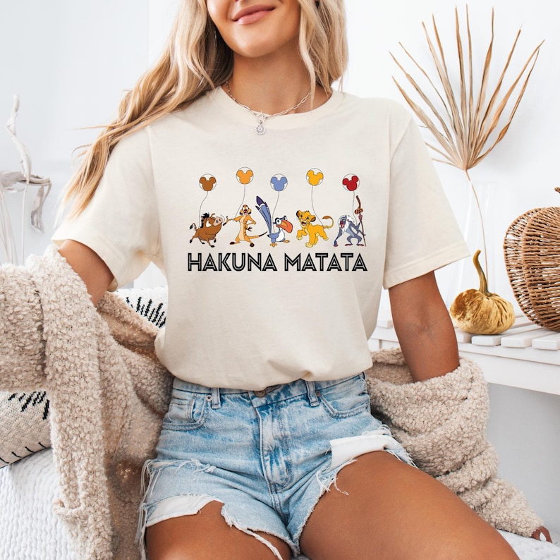 Hakuna Matata with Disney Balloons Shirt, Animal Kingdom Shirt, Lion King Shirt, Kids Best Friends Shirt, Women Disneyland Shirt, Baby Tee bild 1