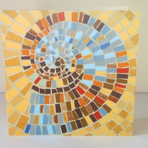 Tarjeta de caracol azul - Arte en mosaico - Tarjeta de concha fósil - Tarjeta de concha de caracol - Tarjeta fósil - Tarjeta de coleccionista de conchas - Tarjeta de amonita - Tarjeta ecológica