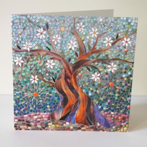Blauwe levensboomkaart - milieuvriendelijke kaart - mozaïek levensboom print - boomkunstkaart - glas-in-loodboom - spirituele kaart - mozaïekkunst