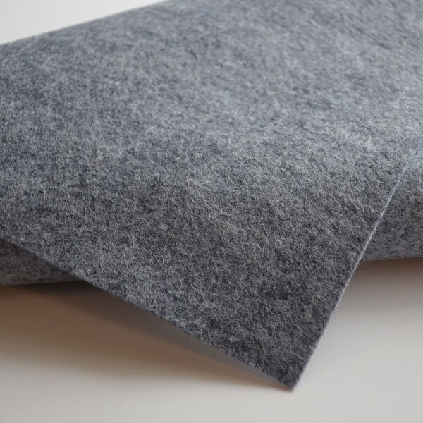 CLOUDY DAY, Wool Felt, Merino Wool Felt Blend, Wool Felt Yardage, Wool Felt Fabric, Heathered Gray Felt, Prim Gray Felt, Grey Felt, Felt