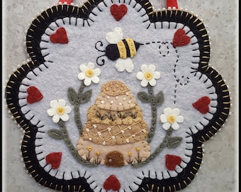 BEE KIND Mini Candle Mat Kit, Wool Embroidery Kit, Bee Hive Wool Felt Kit, Summer Wool Craft, Wool Felt Applique, Bee & Skep, Bee Lover Gift