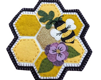 New*** SWEET HONEYCOMB MINI Candle Mat, Embroidery Kit, Merino Wool Felt Honey Bee Mini Candle Mat Kit, Spring Wool Applique Kit, Home Decor