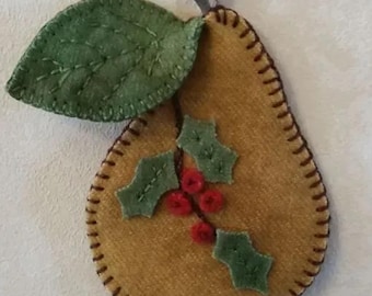 CHRISTMAS PEAR, All Inclusive Wool Felt Ornaments Embroidery Kit