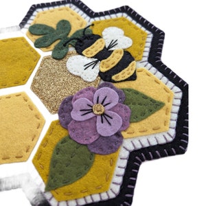 New SWEET HONEYCOMB MINI Candle Mat, Embroidery Kit, Merino Wool Felt Honey Bee Mini Candle Mat Kit, Spring Wool Applique Kit, Home Decor image 3