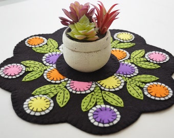 PENNY POSIES | Wool Applique Kit Spring | Wool Felt Applique Kits Candle Mat | Wool Felt Embroidery Kit | Flower Lover | Mother's Day Gift