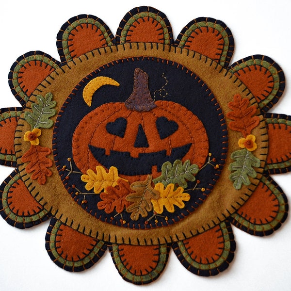 FALLING IN LOVE Fall Wool Candle Mat Embroidery Kit, Pumpkin Wool Applique Penny Rug Kit, Halloween, Applique, Embroidery Kit, Fall Home