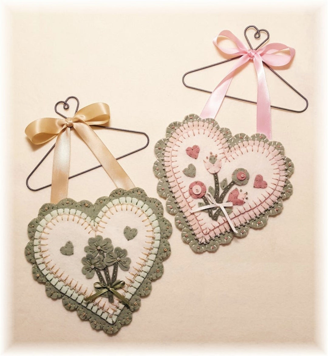 SWEETHEARTS DIY Wool Felt Craft Kit, Felt Craft Kit, Wool Applique Felt Kit, Spring Crafts