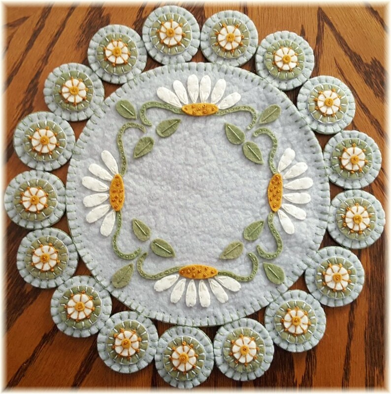SUMMER BREEZE Wool Applique Kit Wool Applique Daisy Summer Etsy