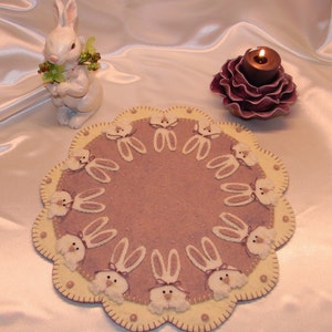 PEEKABOO BUNNIES Spring Bunnies Candle Mat Embroidery Kit, Penny Rug Kit, Bunny Wool Applique Felt Kit, Wool Felt Kit, Merino Candle Mat Kit image 3