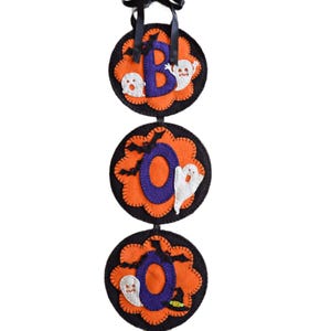 PDF Anleitung, BOO Mini Mat, Stickmuster, Stickapplikation aus Wollfilz, digitales Muster, Halloween, Herbst Haus, Fledermäuse und Geister Filzmuster, Spooky