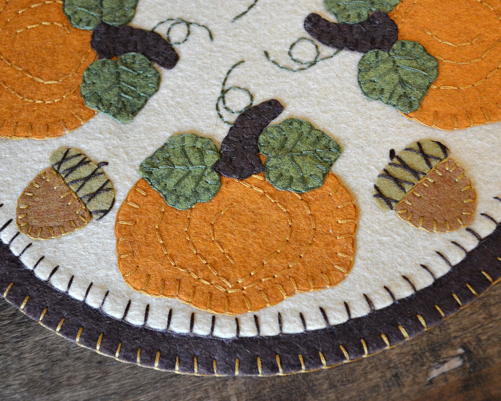 DIGITAL Pattern Autumn Vines Penny Rug, Wool Felt Applique Digital ...