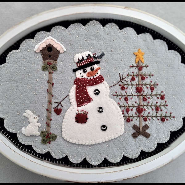 Winter Wonderland Candle Mat, Embroidery Kit, Penny Rug, DIY Wool Felt Applique Kit, Winter Table Mat Kit, Merino Wool Felt Kit, Home Decor