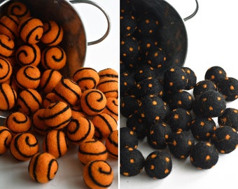 2.5 CM Dots & Swirls Black Orange Felt Balls, Pom Pom Garland, Wool Felt Beads, Garland, Halloween, Felt Ball Garland, Bulk Felt Balls