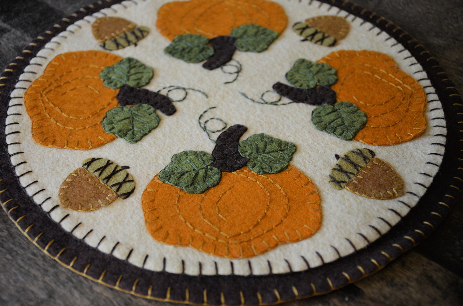 DIGITAL Pattern Autumn Vines Penny Rug, Wool Felt Applique Digital ...