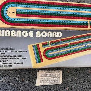 1985 Vintage Game DEsign Cribbage Board hardwood tournament size  with instructions