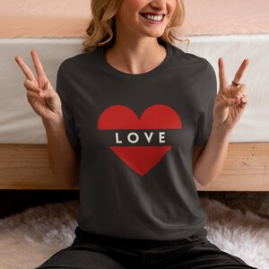 Love Heart Unisex Softstyle T-Shirt - Cute Casual Tee, Valentine&#39;s Gift, Everyday Wear, Couple&#39;s Shirt, Heart Design