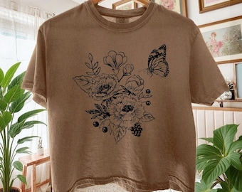 Butterfly on Flower Vintage Style BOXY Tee T-shirt, shirt nature inspired, cottagecore, aesthetic, granny era flowers