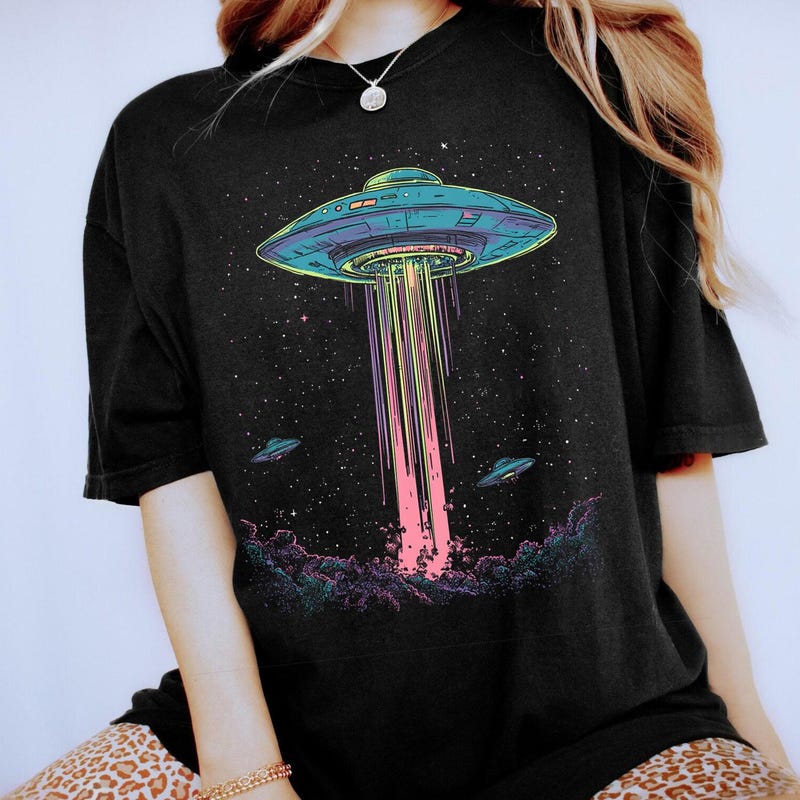 Alien Psychedelic Tee Shirt - Etsy