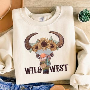 Wild West Sweatshirt, Boho Cow Skull Sweatshirt, Western Graphic Tee For Women,Bull Skull Shirt,Howdy Shirt,Cowgirl Tshirt,Country Music Tee