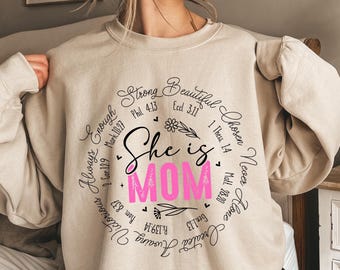Bluza z napisem „Ona jest mamą”, bluza z wersetami biblijnymi dla mamy, bluza z napisem „Mama”, koszulka na Dzień Matki, koszulka z podziękowaniami dla mamy, koszulka z napisem „Najlepsza mama”, koszulka z napisem „Mama”