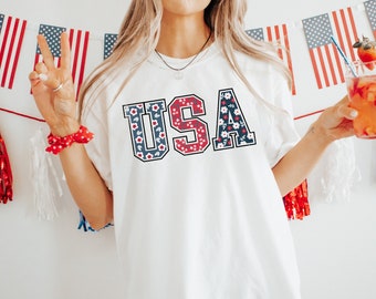 USA shirt, America Shirt,Red White and Blue, Women's 4th of July, Fourth of July Shirt T-Shirt, 1776 Tee, USA flag shirt. Patriotic shirt