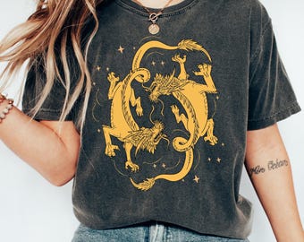 Koszulka z grafiką w stylu boho z motywem smoka, koszulka vintage z motywem smoka, estetyczna koszulka z motywem azjatyckiego smoka, mistyczna fantazja, sweter z motywem niebiańskiego smoka