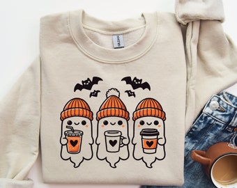 Sudadera de Halloween con fantasma y calabaza, Camiseta de fantasma adorable, Camiseta de Halloween para mujer, Camiseta de otoño adorable, Camiseta de temporada de Halloween, Camiseta de café de otoño