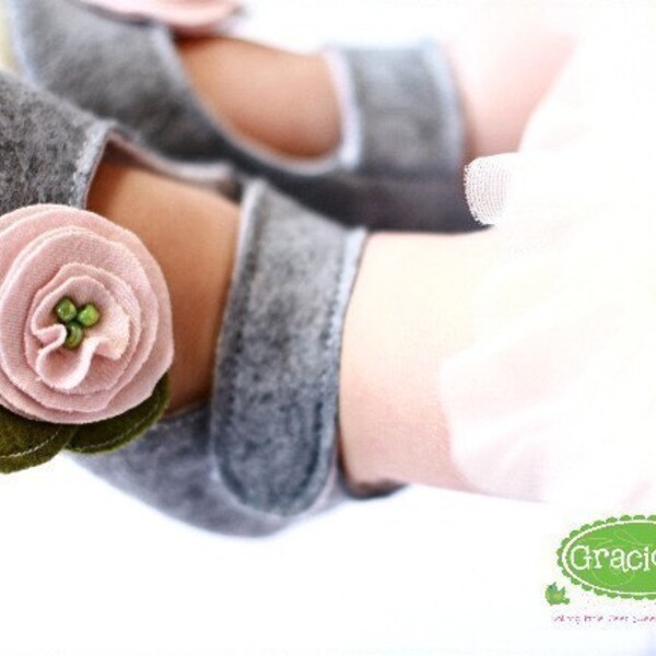Rosebuds in Pink - Maryjane