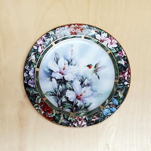 The Ruby Throated Hummingbird Small Collector Plate, Bradford Exchange Lena Liu WL George 1st Issue 1992 VINTAGE Porcelain Bird 7 1/2&quot;