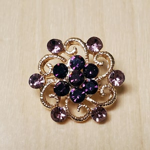 Purple Violet Rhinestones Cluster Pin Brooch Goldtone Small 3/4&quot; Bling VINTAGE Love Wedding Bridal Costume Jewelry
