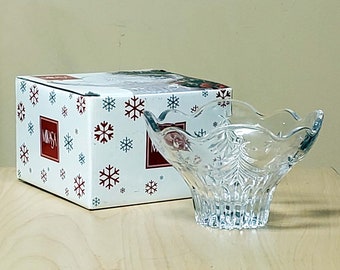 Mikasa Footed Bowl "Christmas Night" NEW In Original Box Vintage Vtg Made in Japan WY601/810 Candy Nuts Serving Holiday Glass Crystal