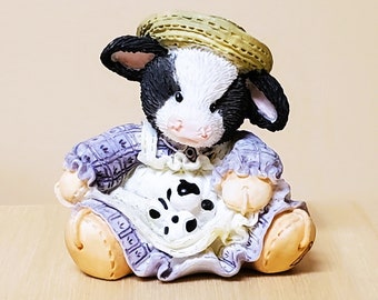 Cow Figurine Eggstra Special Marys Moo Moos ENESCO VINTAGE Miniature Figurine Resin Black White Calf 104914 Mary Rhyner 1 3/4"