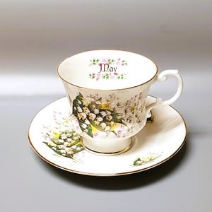 Elizabethan Cup and Saucer Set MAY Birth Month Lily of the Valley Gold Trim Fine Bone China VINTAGE Staffordshire England Vtg Floral Teacup