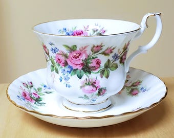 Royal Albert Moss Rose Cup and Saucer Set, Pink Roses Gold Trim Bone China VINTAGE Vtg England Floral Teacup