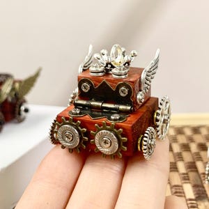 Unique Steampunk Robot Ornament Charm Gift, Handmade Wooden Robot Figurine for Desk Decor, Cute  Steampunk Charm Decor for Office Decor Gift