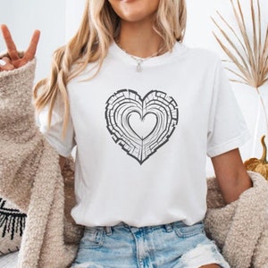 Tree Trunk Heart Shirt, Nature Life Shirt, Heart Wood Slice Shirt, Hiking Shirt, Gift For Mother, Campers Gift, Forest Shirt, Camping Shirt