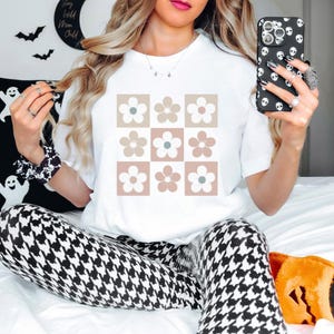 Checkered Boho Flowers Shirt, Retro Daisy Shirt, Floral Shirt, Flower Checkered Shirt, Gift for Women, Nature Lover, Gift For Her