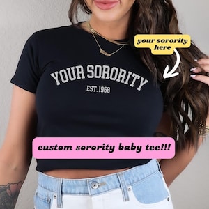 Camiseta de bebé de hermandad personalizada, top de cultivo personalizado, prisa, iniciación, día de oferta, pequeño regalo grande, universidad de regalo de hermandad, regalo de hermana de hermandad