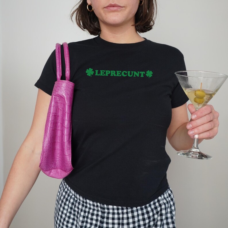 レプレカントのベビーTシャツ、ダーティーなセントパトリックスデーのシャツ、面白い赤毛のシャツ、キュートなセントパトリックスデー、アイルランドのキスミーイムY2Kスタイル、セントパティパレード 画像 4