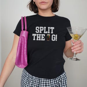 Split the G, maglietta per neonati di San Patrizio, maglietta con la birra, top per il giorno di San Patrizio, Kiss Me Im Irish in stile Y2K, sfilata di San Patrizio, maglietta della confraternita immagine 4