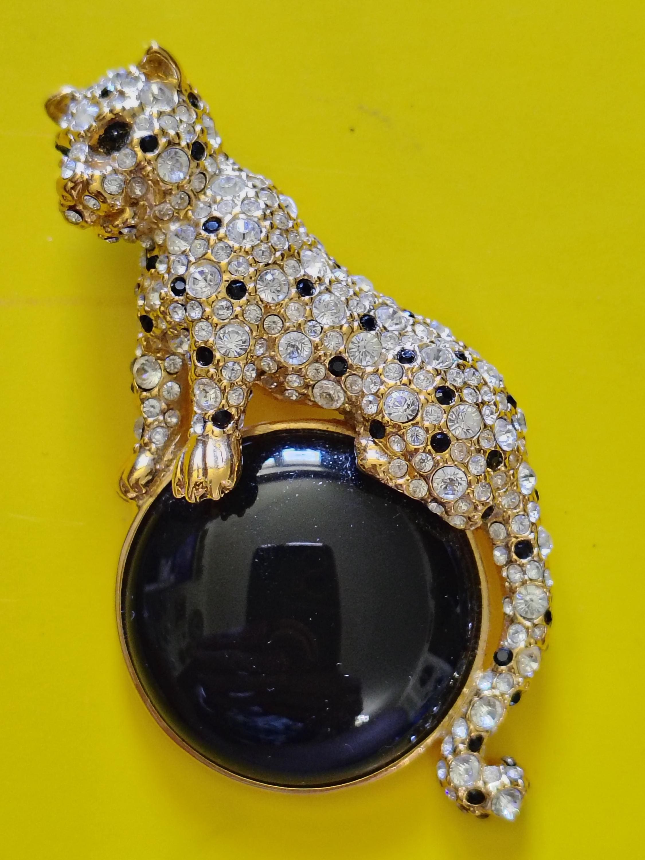 BUTLER & WILSON バトラー&ウィルソン ダルメシアン犬 ブローチ Butler wilson brooch - Etsy 日本