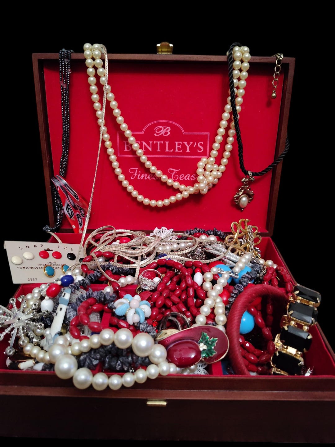 Vintage Jewelry Lot in Bentleys Tea Box, 40+ Rings, Brooches, Necklaces ...