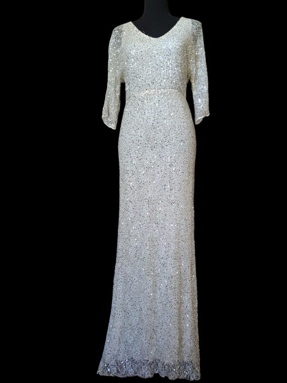 alice olivia sequin dress HARLEY MINI in PALE SILVER/VANILLA lengthening look Alice + Olivia v-neck sequin