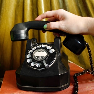 WORKING Vintage Mid-Century 1940s/1950s MCM Bakelite Rotary Phone