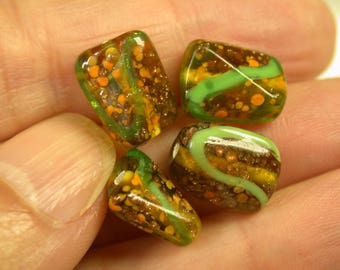 AVENTURINA Italian Vintage Glass Twist Beads 13mm pkg4 gl383