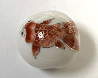 KOI FISH Bead Vintage Porcelain White Red 25mm pkg1 por47W