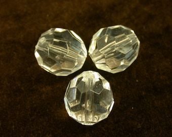 VINTAGE FACETED Lucite BEADS 16x15mm pkg 3 1950s