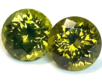 PERIDOT Pair Arizona Round Brilliant 8.0x5.7 mm TW 4.63 cts FG383